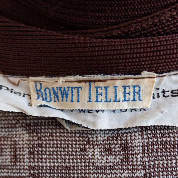 Pierre Cardin for Bonwit Teller knit three piece outfit. - Picture 7 of 8